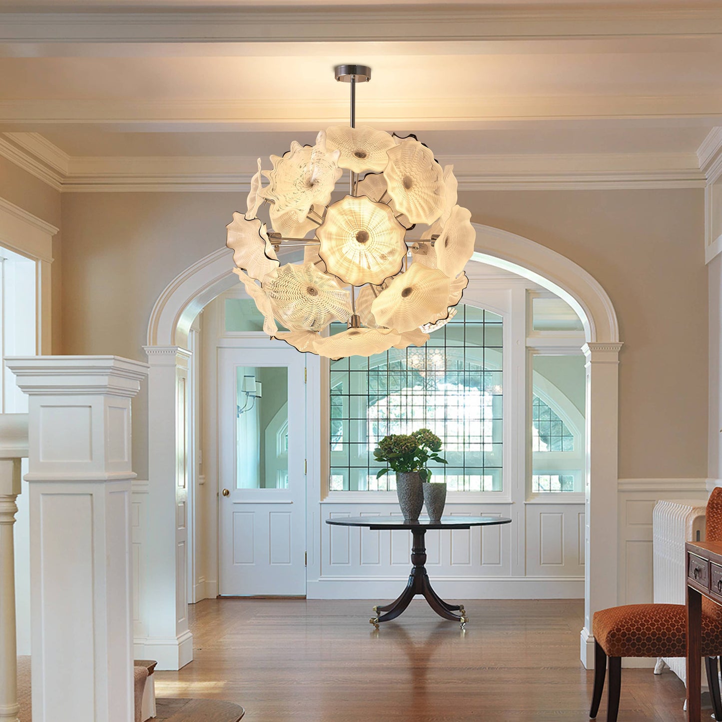 White Blooms Blown Glass Plates Chandelier Murano Glass